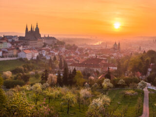 586855-rano-v-praze-morning-in-prague_Original ratio_4000x2377_U