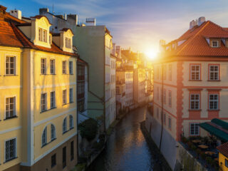 Čertovka za svítání – Malá Strana | Private Tours Czech