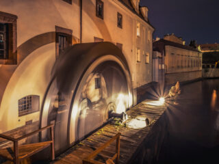 Čertovka v noci – Velkopřevorský mlýn | Private Tours Czech