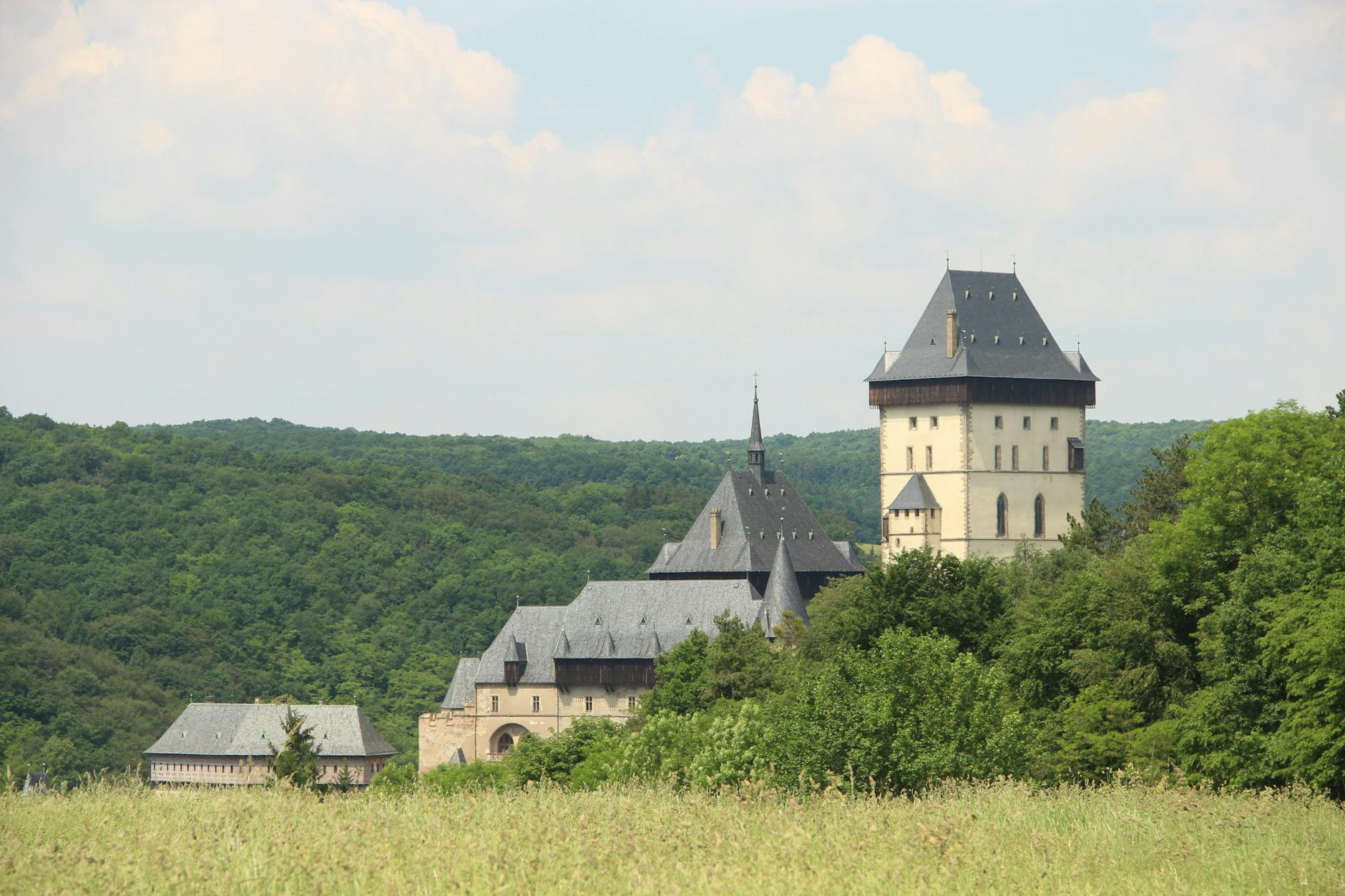 Private car tour through Czech countryside — comfort and flexibility on day trips from Prague