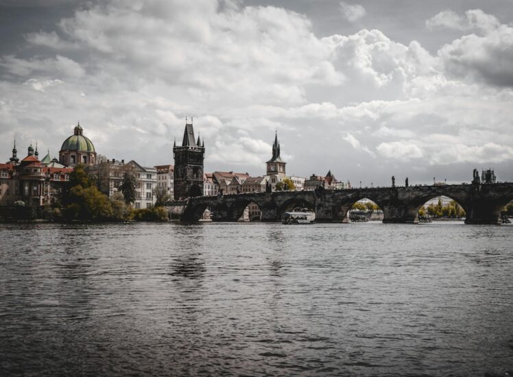 Iconic Charles Bridge spanning the Vltava River — a must-see with kids in Prague